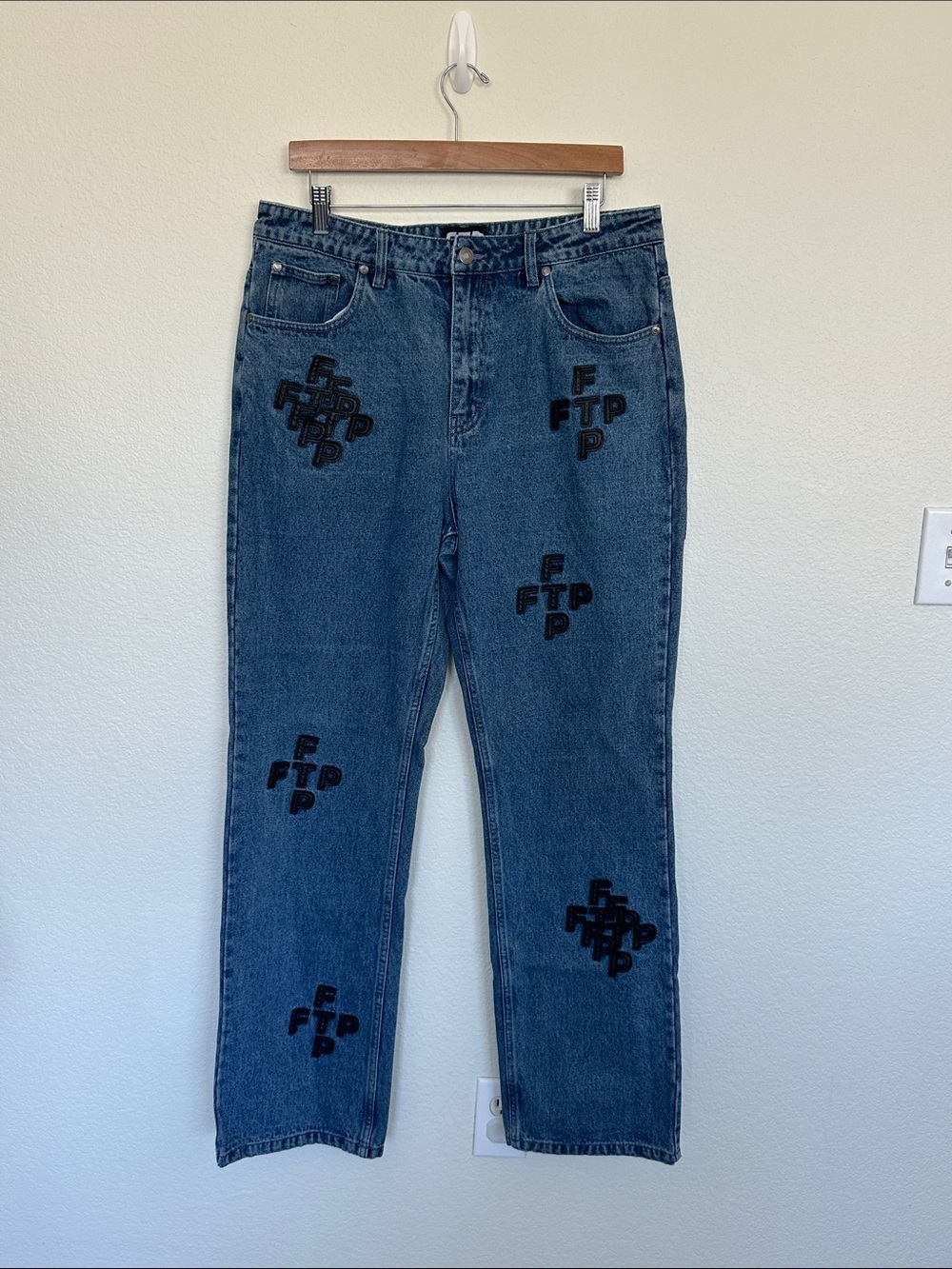 FTP CROSS LOGO DENIM JEANS INDIGO
